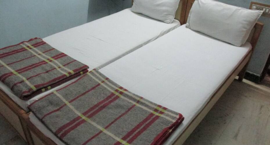 Maruthi Lodge, Visakhapatnam 5